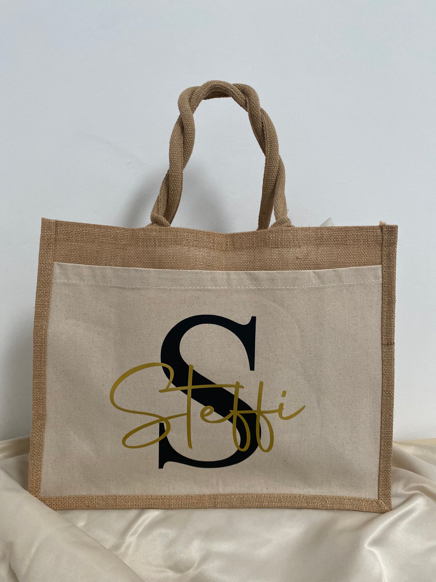 Personalisierte Jute-Tasche - Nachhaltig, stilvoll und individuell gestaltet